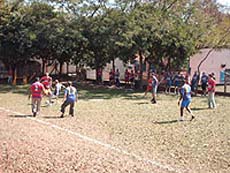 ceci_pais_16082006_04.jpg
