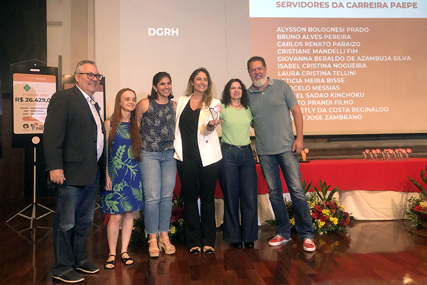 Autores do projeto vencedor da DGRH