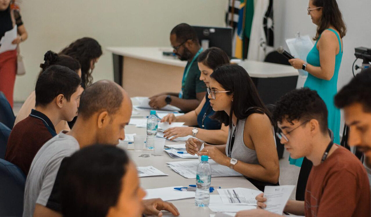 Equipe DGRH Vida Funcional e HC orientou a assinatura dos documentos