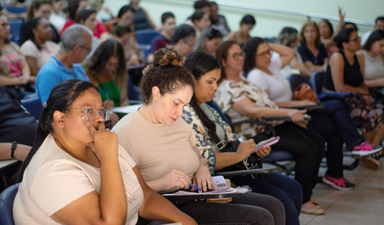 Ingressantes receberam orientação sobre a posse